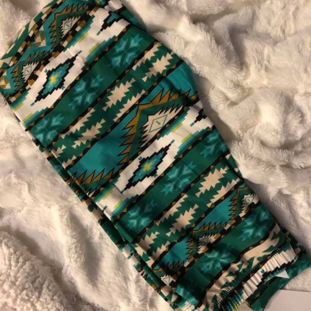 Amelia James Buttery Soft Leggings